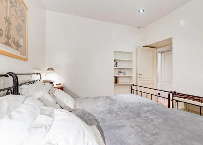 Pantheon Exclusive House Rome